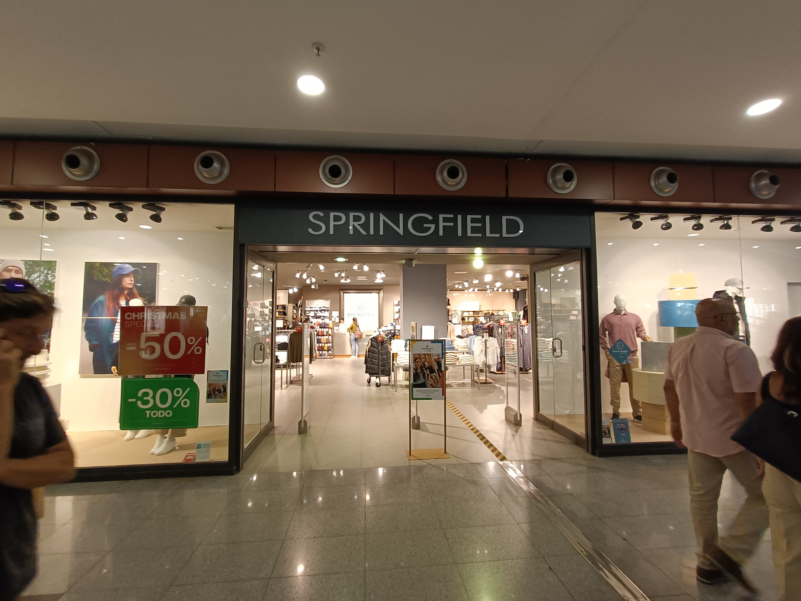 Sistema de energía renovable instalado